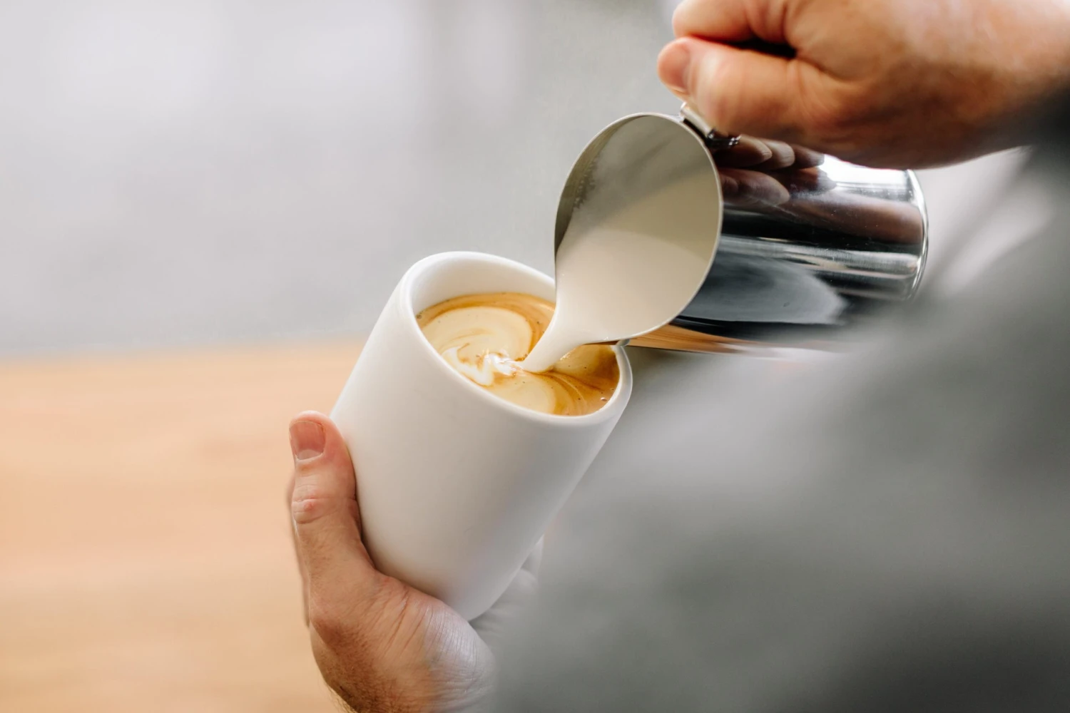 Fellow Eddy Steaming Pitcher 18oz - Graphite - Image 3