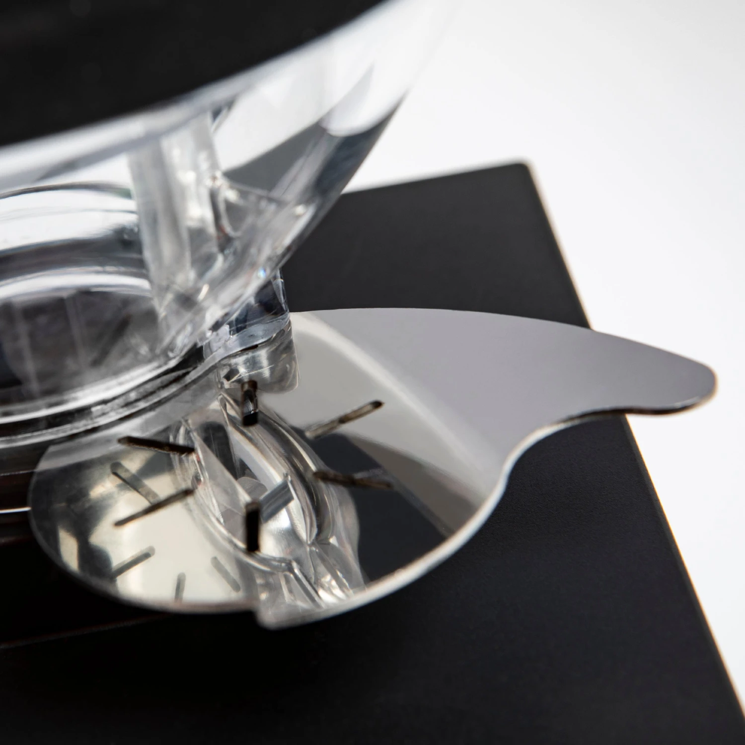 Refurbished Eureka Oro Mignon Single Dose Grinder - Black - Image 7