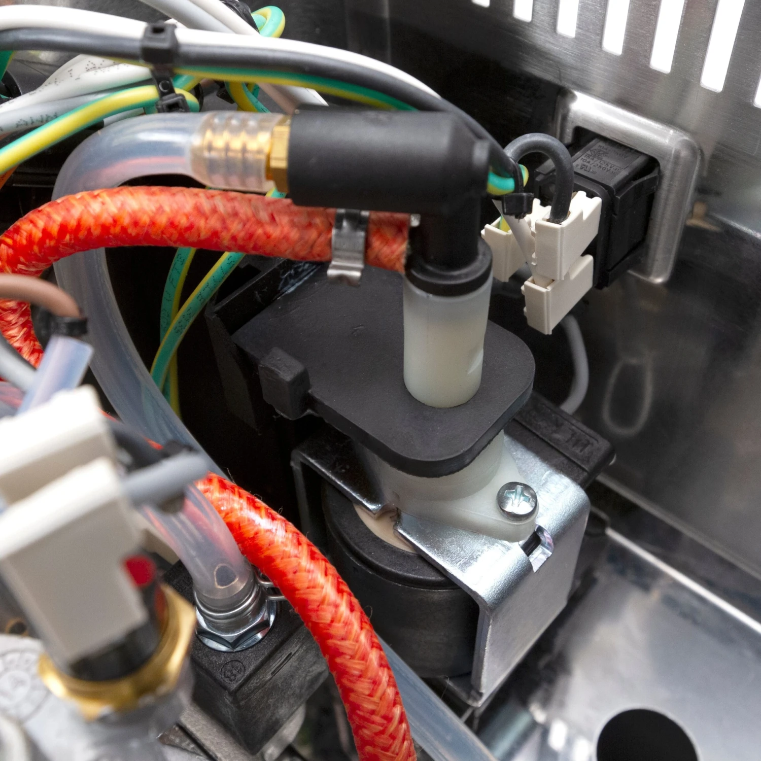 Gaggia Classic Pro In Stainless Steel - Zebra Wood - Image 10