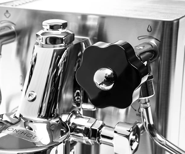 Lelit Mara X Heat Exchanger Espresso Machine - Matte White - Image 4