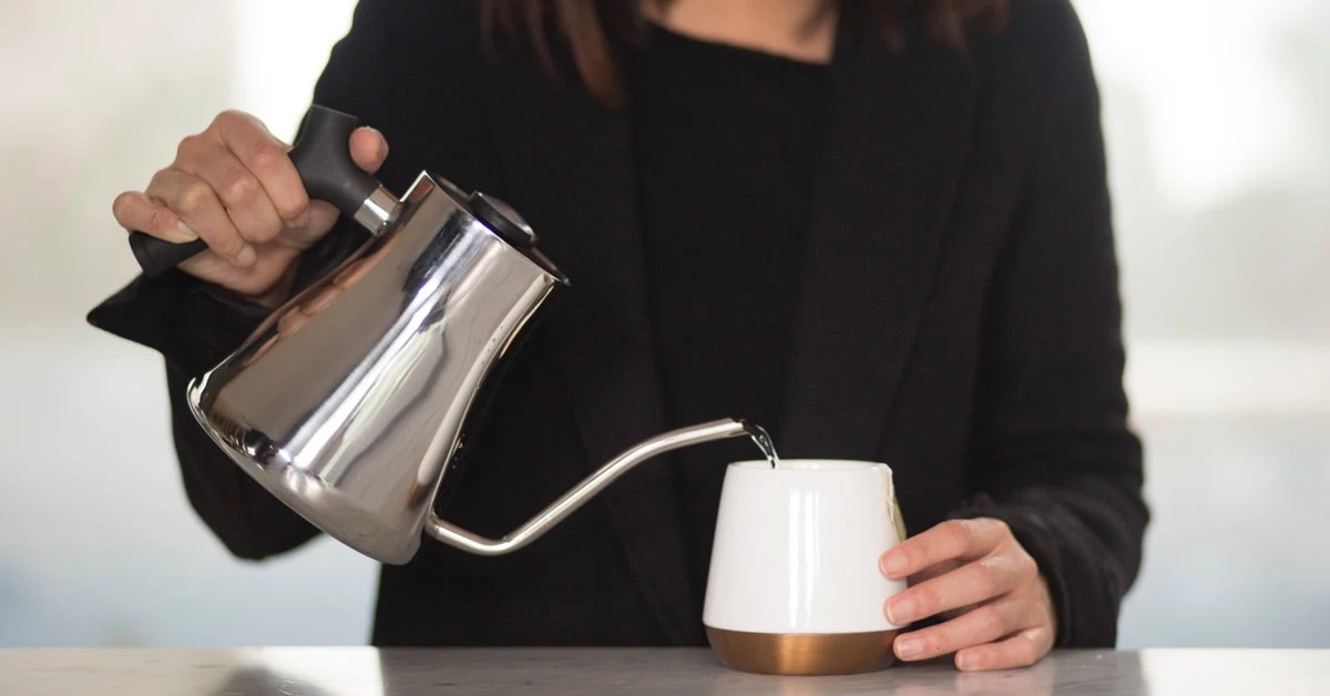 Fellow Stagg 1L Pour-Over Kettle - Polished Steel - Image 5