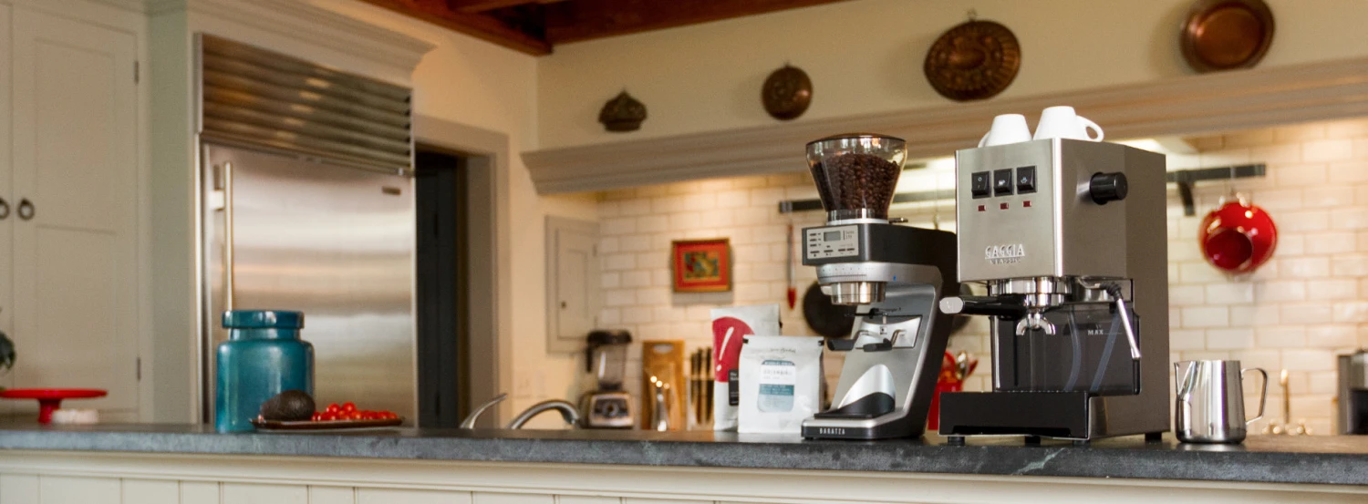 Gaggia Classic Pro Espresso Machine In Lobster Red - Image 8