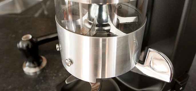 Quamar M80 Dosing Espresso Grinder In Black - Image 4