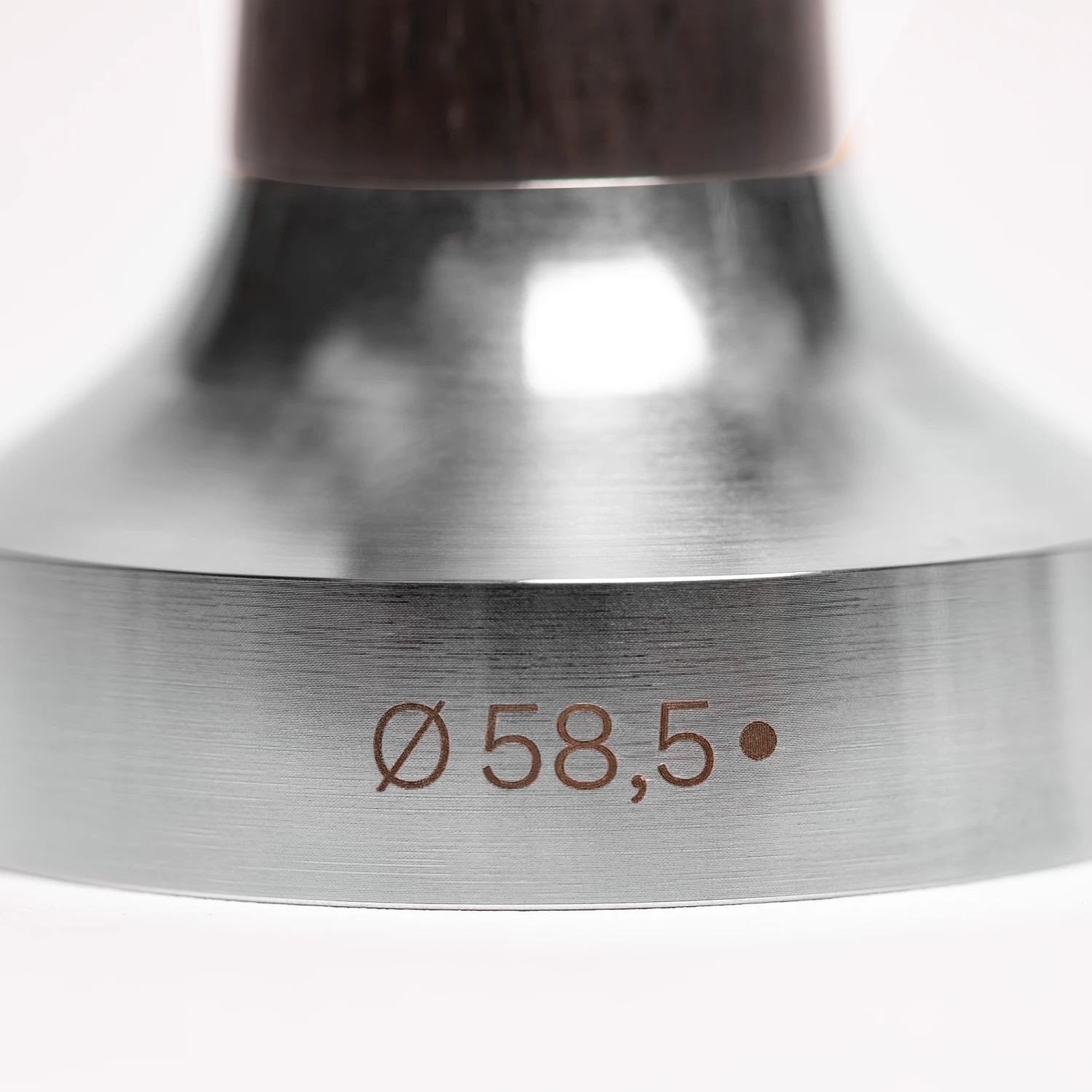Wiedemann Blackened Oak Precision 58.5mm Tamper - Image 3