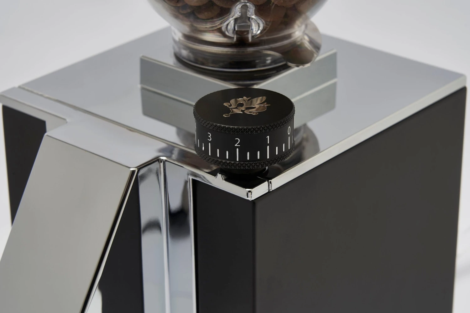 Eureka Mignon Zero Single Dose Coffee Grinder - White - Image 3
