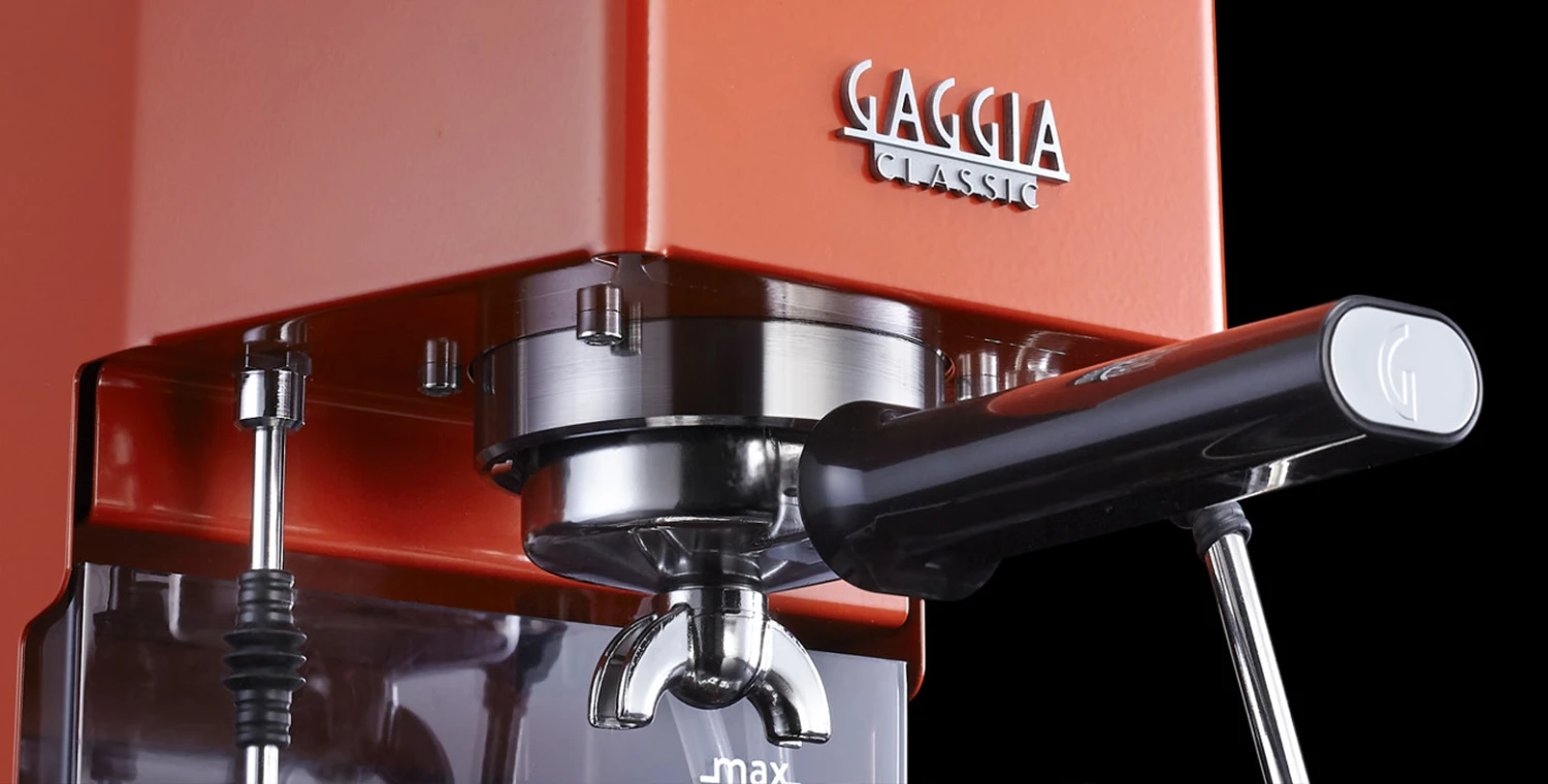 Gaggia Classic Pro Espresso Machine In Lobster Red - Image 4
