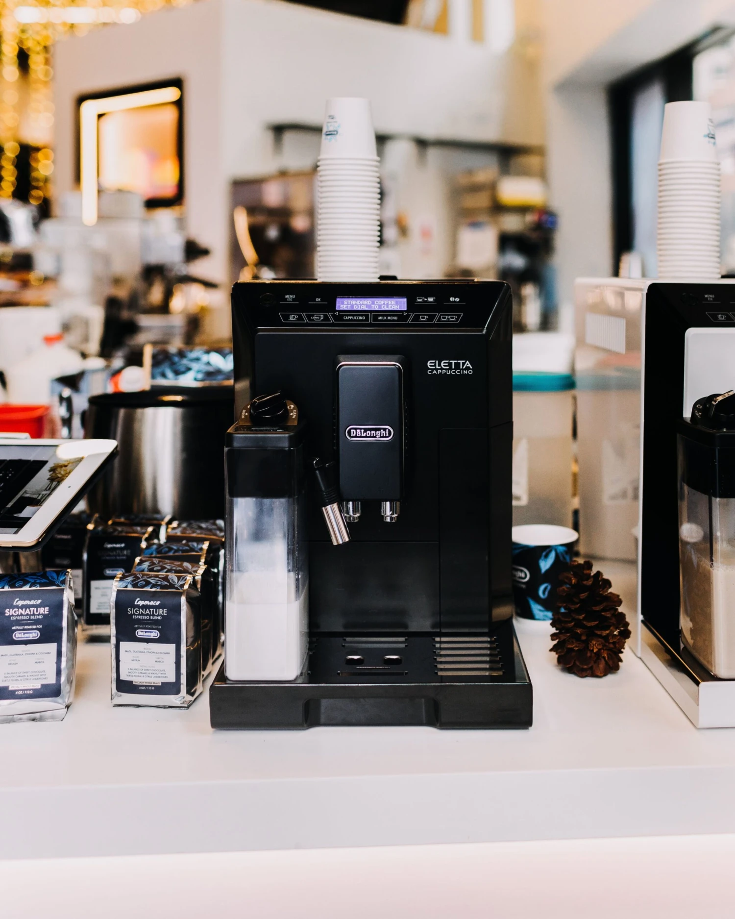 Refurbished DeLonghi Eletta Cappuccino In Black ECAM44660B - Image 3